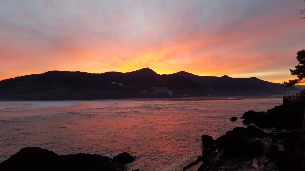 Mundaka Sea Flat Lejlighed Eksteriør billede